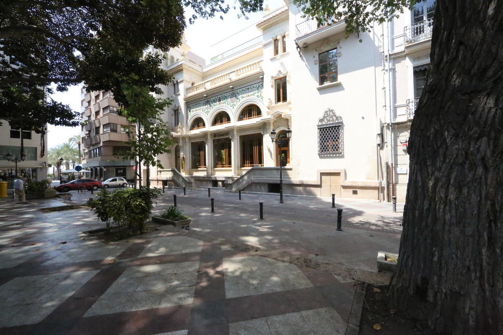 Wellrenting - Prado Sastre Apartment อาลิกันเต ภายนอก รูปภาพ
