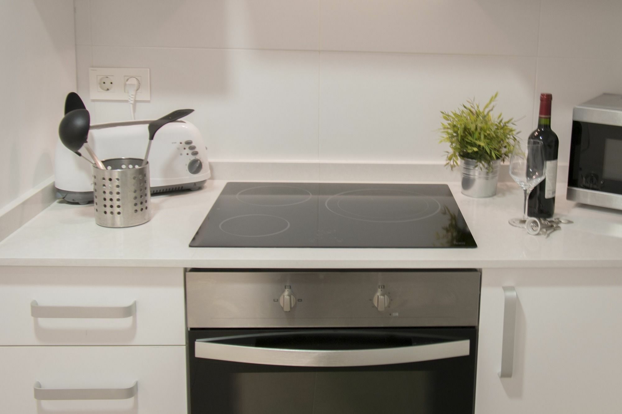 Wellrenting - Prado Sastre Apartment อาลิกันเต ภายนอก รูปภาพ